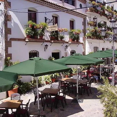 La Plaza Canillas de Albaida
