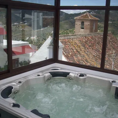 La Plaza Hotel 2*